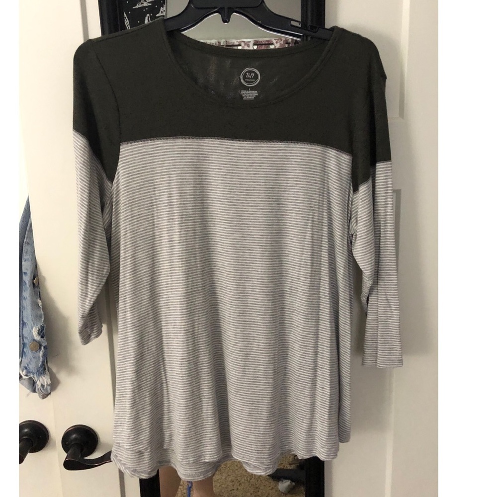 3/4 sleeve striped and Olive T-shirt MAURICES 1